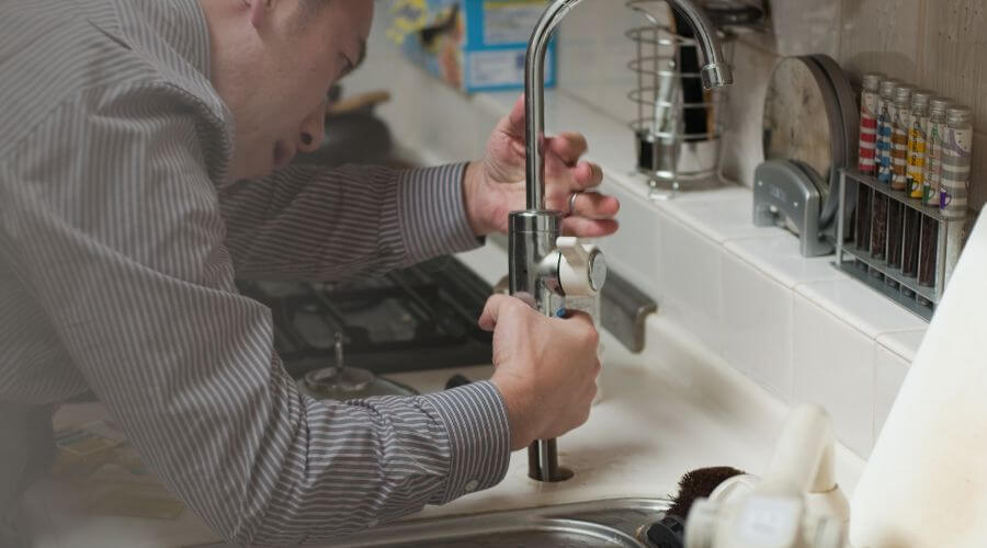 Expert burst pipe repair services in Avalon, WI